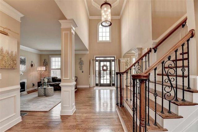 302 Double Gate Way, Sugar Hill, GA 30518