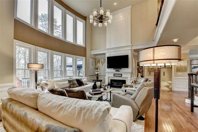 302 Double Gate Way, Sugar Hill, GA 30518