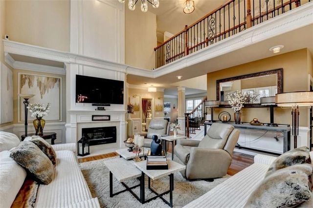 302 Double Gate Way, Sugar Hill, GA 30518