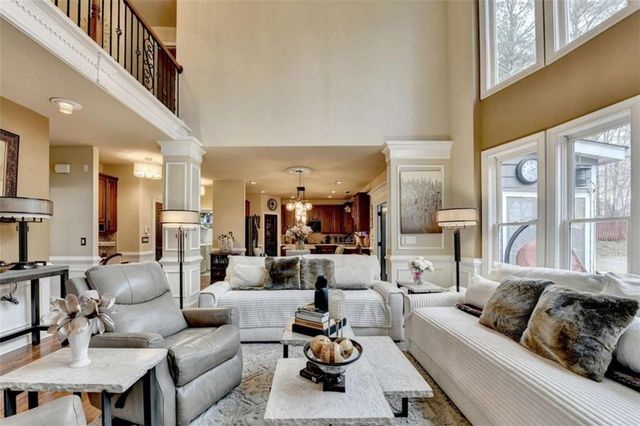 302 Double Gate Way, Sugar Hill, GA 30518