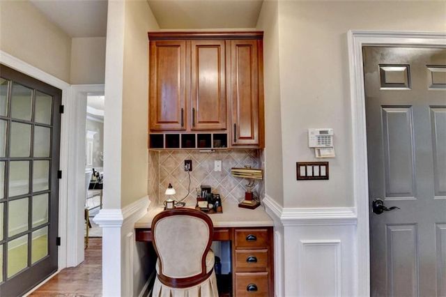 302 Double Gate Way, Sugar Hill, GA 30518