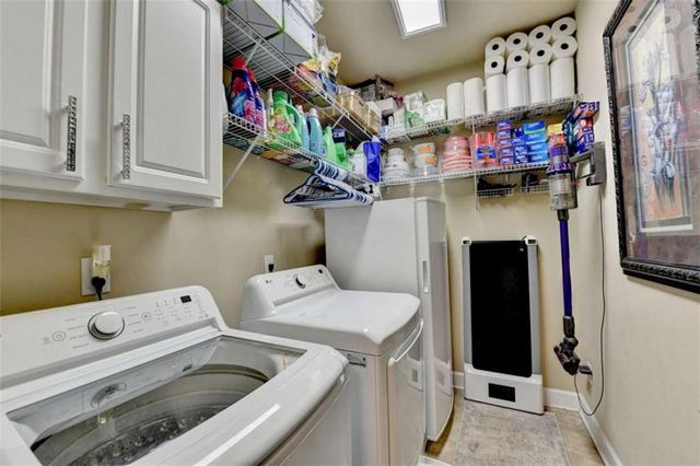 302 Double Gate Way, Sugar Hill, GA 30518