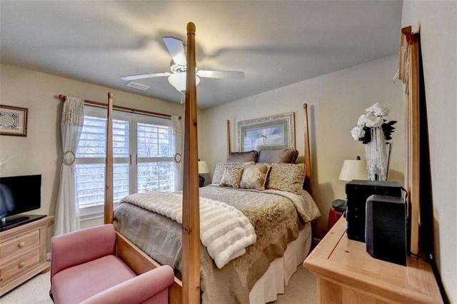 302 Double Gate Way, Sugar Hill, GA 30518