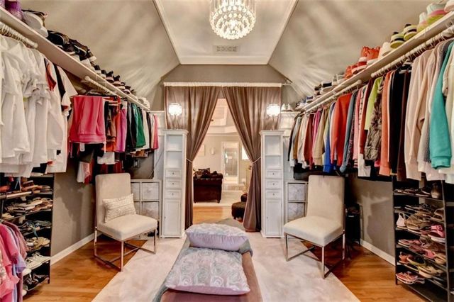 302 Double Gate Way, Sugar Hill, GA 30518