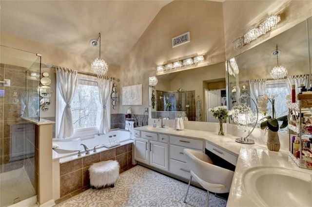 302 Double Gate Way, Sugar Hill, GA 30518