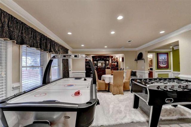 302 Double Gate Way, Sugar Hill, GA 30518