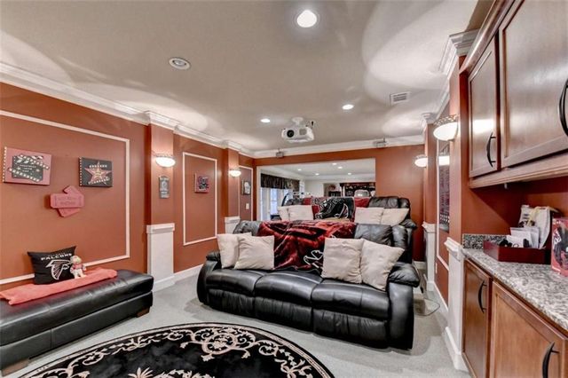 302 Double Gate Way, Sugar Hill, GA 30518