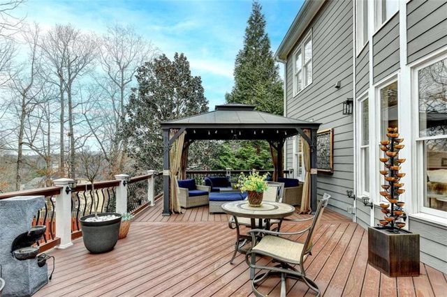 302 Double Gate Way, Sugar Hill, GA 30518