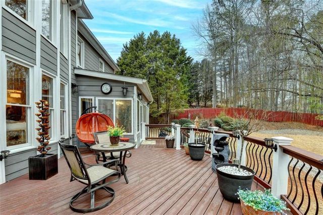 302 Double Gate Way, Sugar Hill, GA 30518