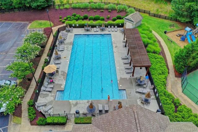 302 Double Gate Way, Sugar Hill, GA 30518