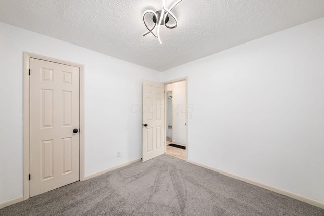 4277 Beechgrove Drive, Grove City, OH 43123