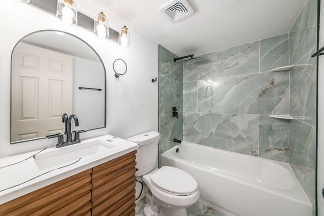 4277 Beechgrove Drive, Grove City, OH 43123