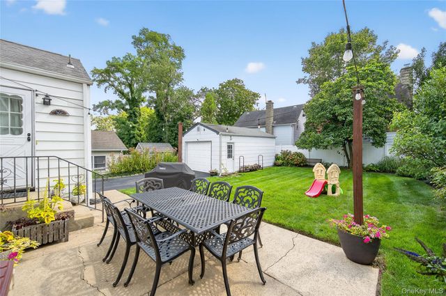 13 Prospect Street, Glen Head, NY 11545