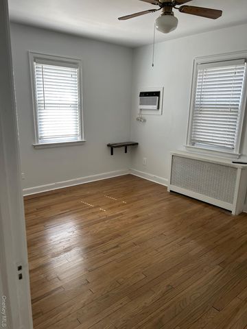 13 Prospect Street, Glen Head, NY 11545