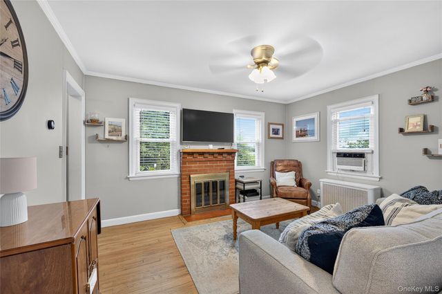 13 Prospect Street, Glen Head, NY 11545