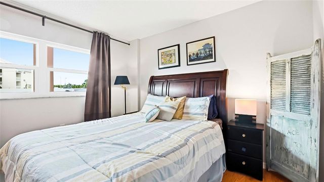 6960 20TH AVE N 109, St Petersburg, FL 33710