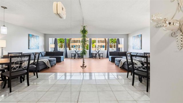 6960 20TH AVE N 109, St Petersburg, FL 33710