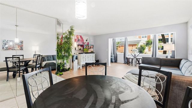 6960 20TH AVE N 109, St Petersburg, FL 33710