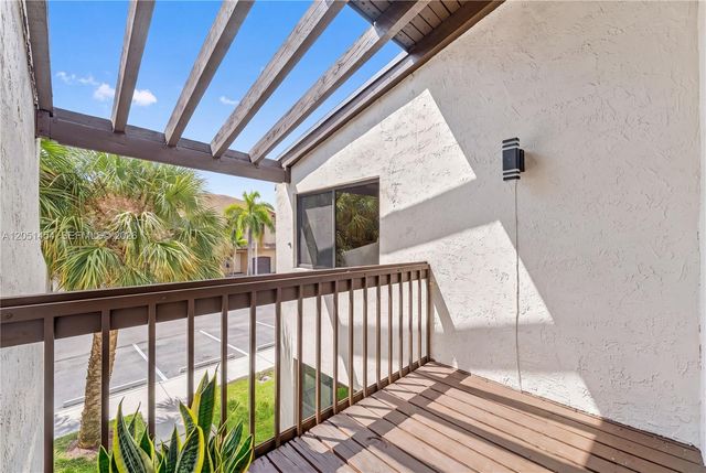 9260 NW 16th Street 9260, Pembroke Pines, FL 33024