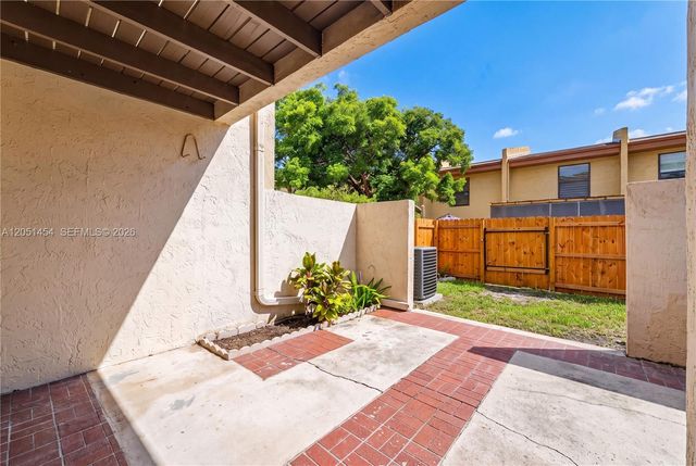 9260 NW 16th Street 9260, Pembroke Pines, FL 33024