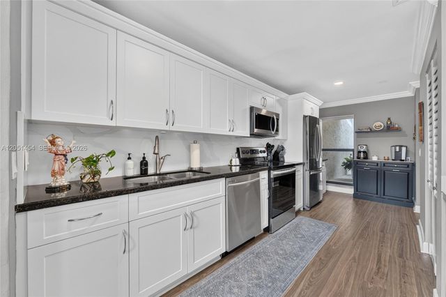 9260 NW 16th Street 9260, Pembroke Pines, FL 33024