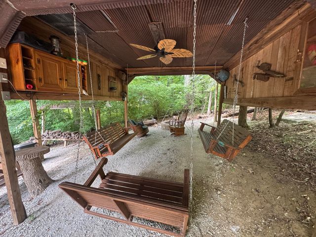 65 Mulberry Drive, Burnside, KY 42519