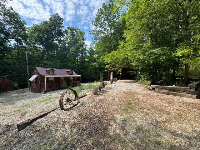 65 Mulberry Drive, Burnside, KY 42519