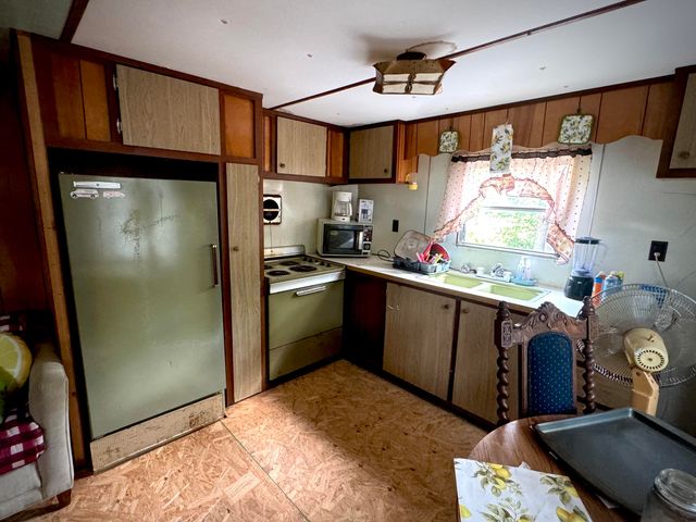 65 Mulberry Drive, Burnside, KY 42519
