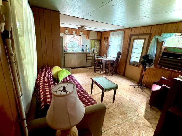 65 Mulberry Drive, Burnside, KY 42519