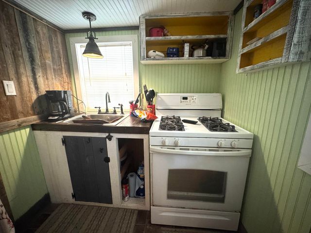 65 Mulberry Drive, Burnside, KY 42519