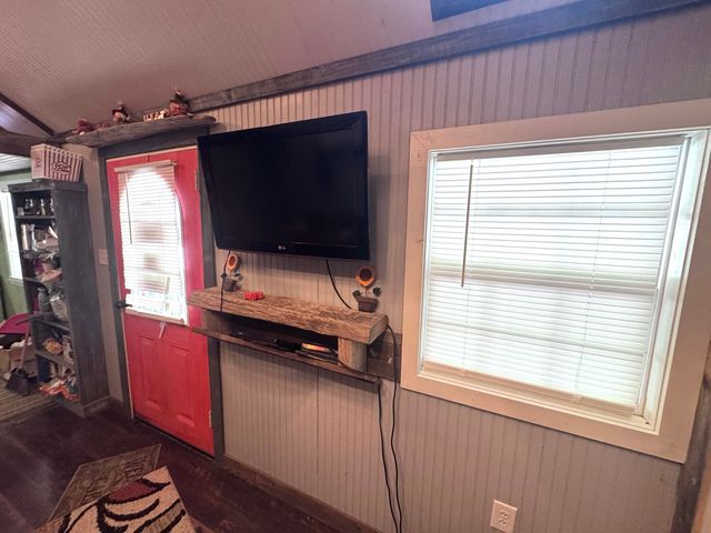65 Mulberry Drive, Burnside, KY 42519