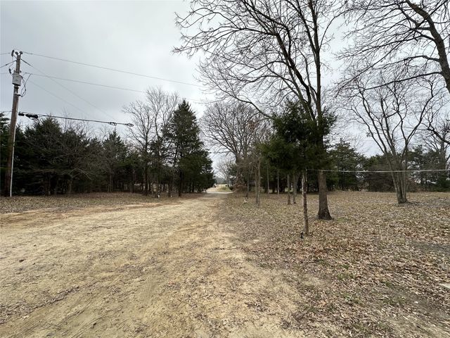 2089 Vz County Road 3502, Wills Point, TX 75169