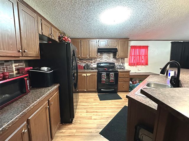 2089 Vz County Road 3502, Wills Point, TX 75169