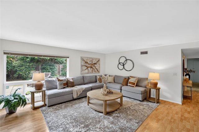 2825 Shantar, Costa Mesa, CA 92626