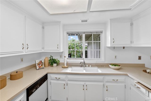 2825 Shantar, Costa Mesa, CA 92626