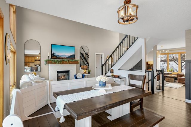 4751 Helmo Avenue N, Oakdale, MN 55128