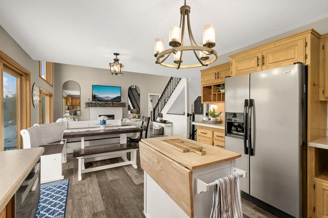 4751 Helmo Avenue N, Oakdale, MN 55128