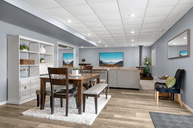 4751 Helmo Avenue N, Oakdale, MN 55128