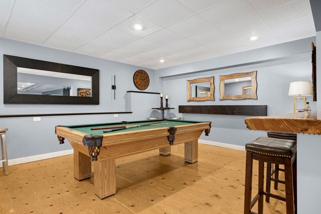 4751 Helmo Avenue N, Oakdale, MN 55128