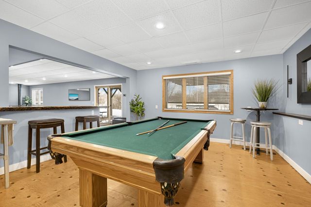 4751 Helmo Avenue N, Oakdale, MN 55128