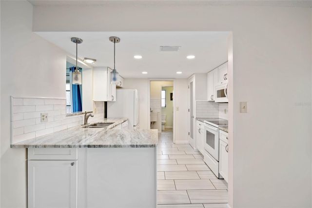 181 SANDHURST DRIVE, Venice, FL 34293