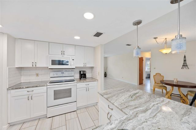 181 SANDHURST DRIVE, Venice, FL 34293