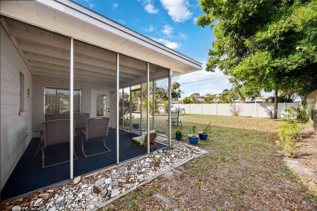 181 SANDHURST DRIVE, Venice, FL 34293