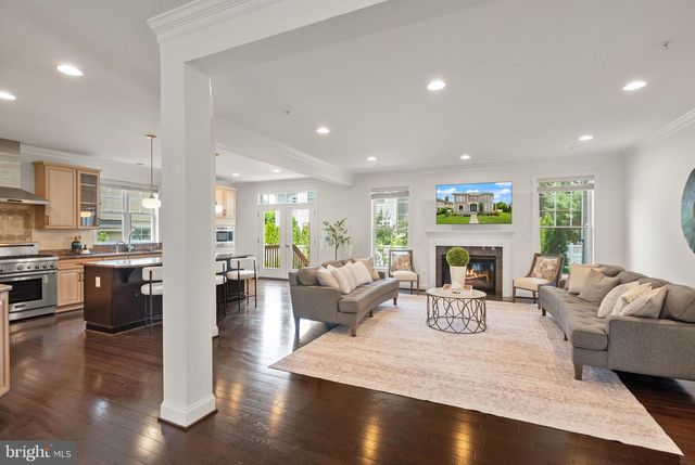 8701 BRADMOOR DR, Bethesda, MD 20817