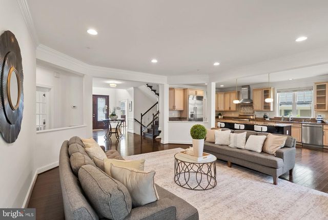 8701 BRADMOOR DR, Bethesda, MD 20817