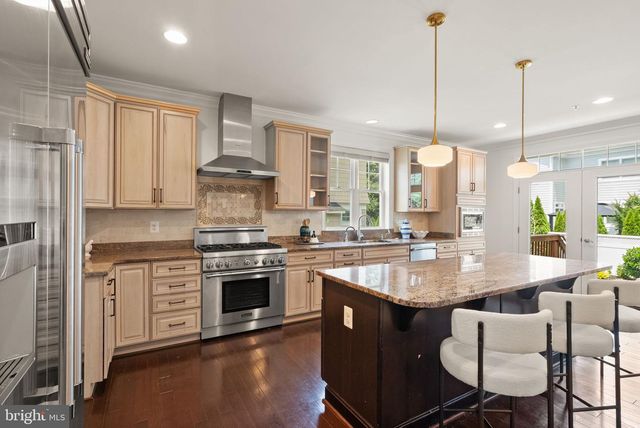 8701 BRADMOOR DR, Bethesda, MD 20817