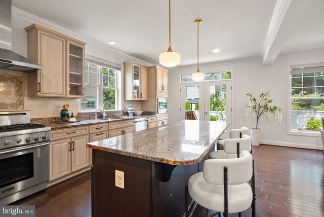 8701 BRADMOOR DR, Bethesda, MD 20817