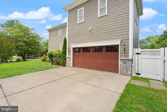 8701 BRADMOOR DR, Bethesda, MD 20817