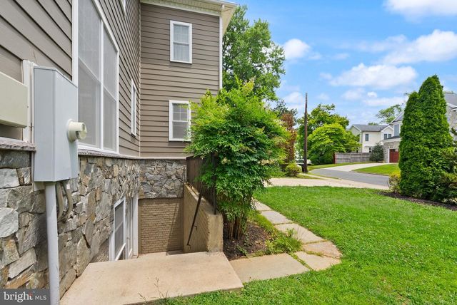 8701 BRADMOOR DR, Bethesda, MD 20817