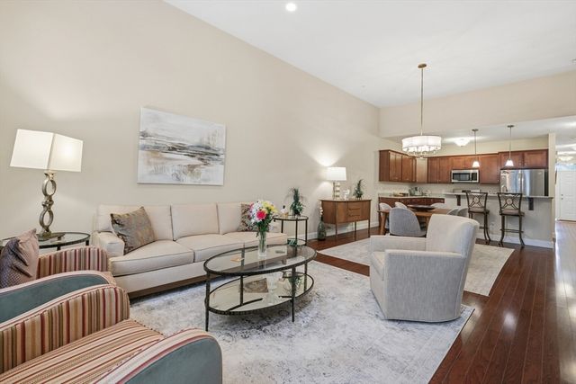142 Leisure Green Dr 142, Mashpee, MA 02649